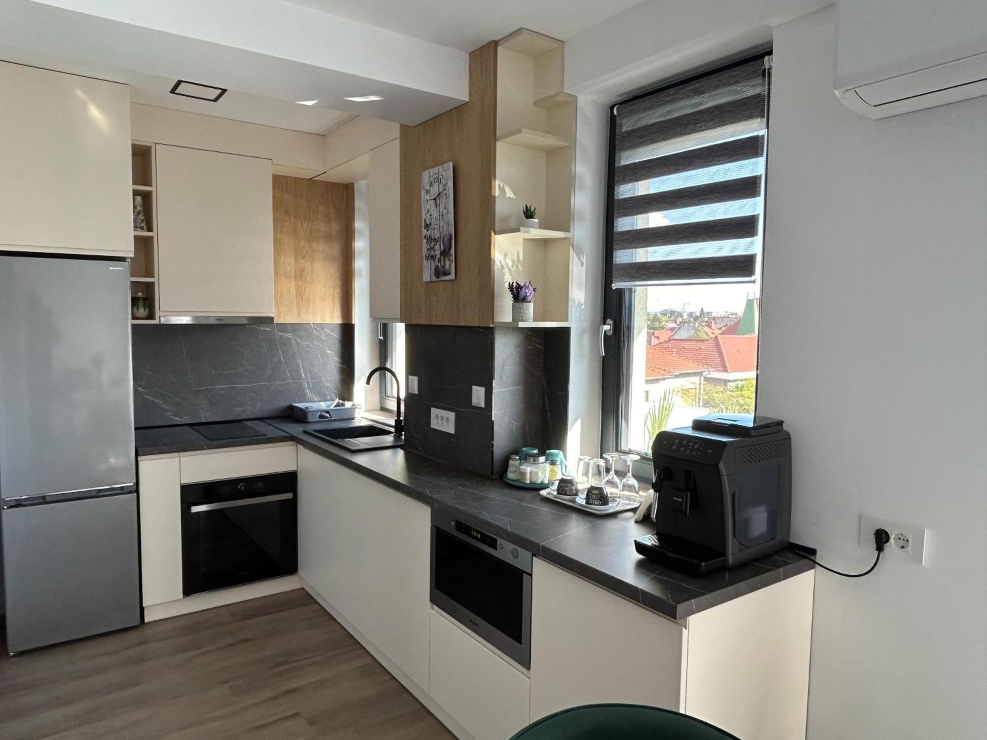 Coquette Studio Central Oradea Εξωτερικό φωτογραφία